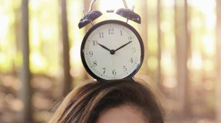 Can We Hack our Biological Clock? - Realyou Earthing