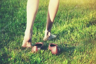 The health benefits of grounding products: From grounding mattresses to wrist straps