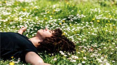 Is Earthing Actually Good for You Here’s What We Know - Realyou Earthing