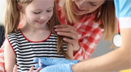 One Minute Video Showing the Amazing Blood Thinning Effect of Grounding