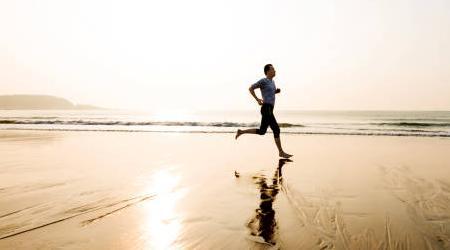 Walking Barefoot: The Benefits of Grounding - Realyou Earthing